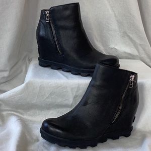 Sorel Joan of Arctic Wedge lll zip boot